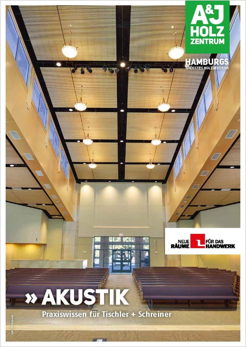 Titelbild A&J Praxiswissen Akustik: Blich in einen ausgeleuchteten  mit Holz ausgekleideten hohen Hörsaal.