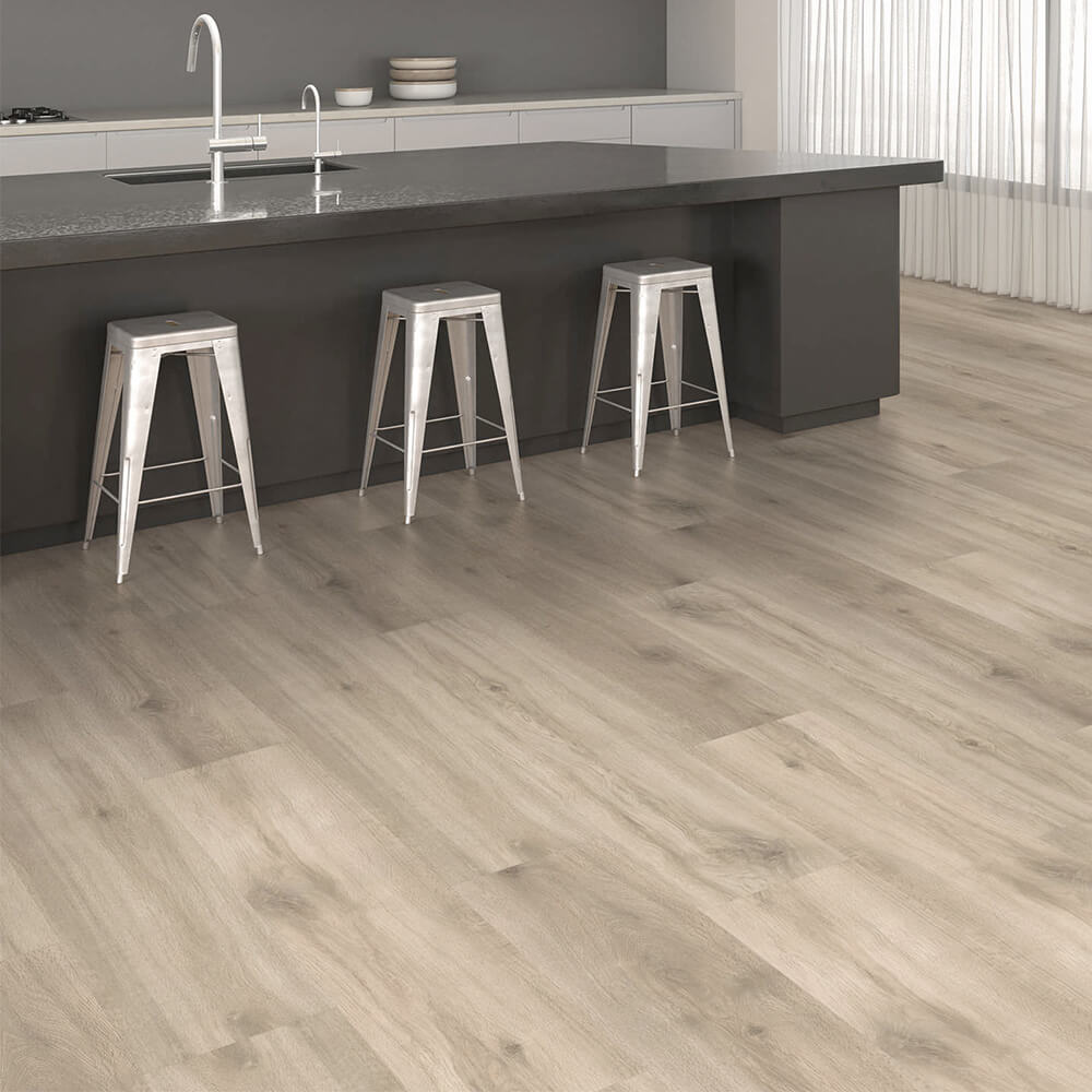 Küche, Theke, Edelstahstühle, Holzboden, Moderne Einrichtung