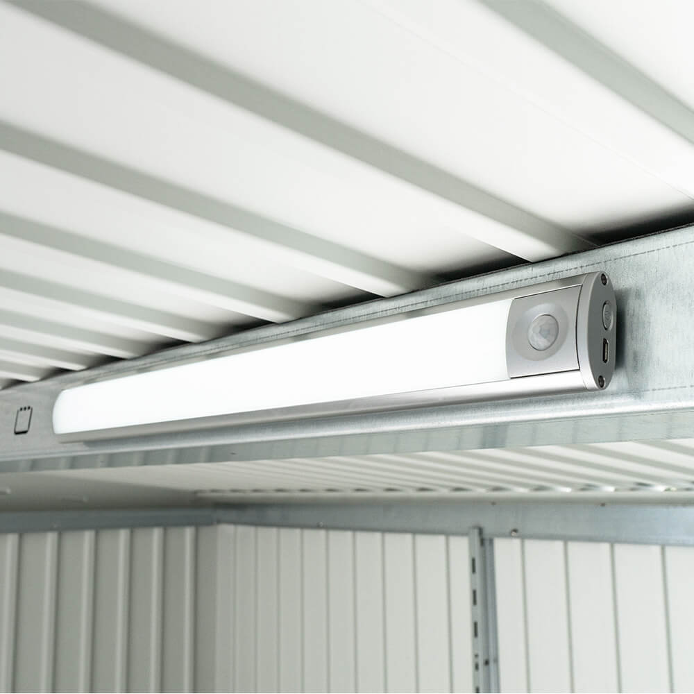 LED-Leuchte für Gerätehaus und Geräteschrank